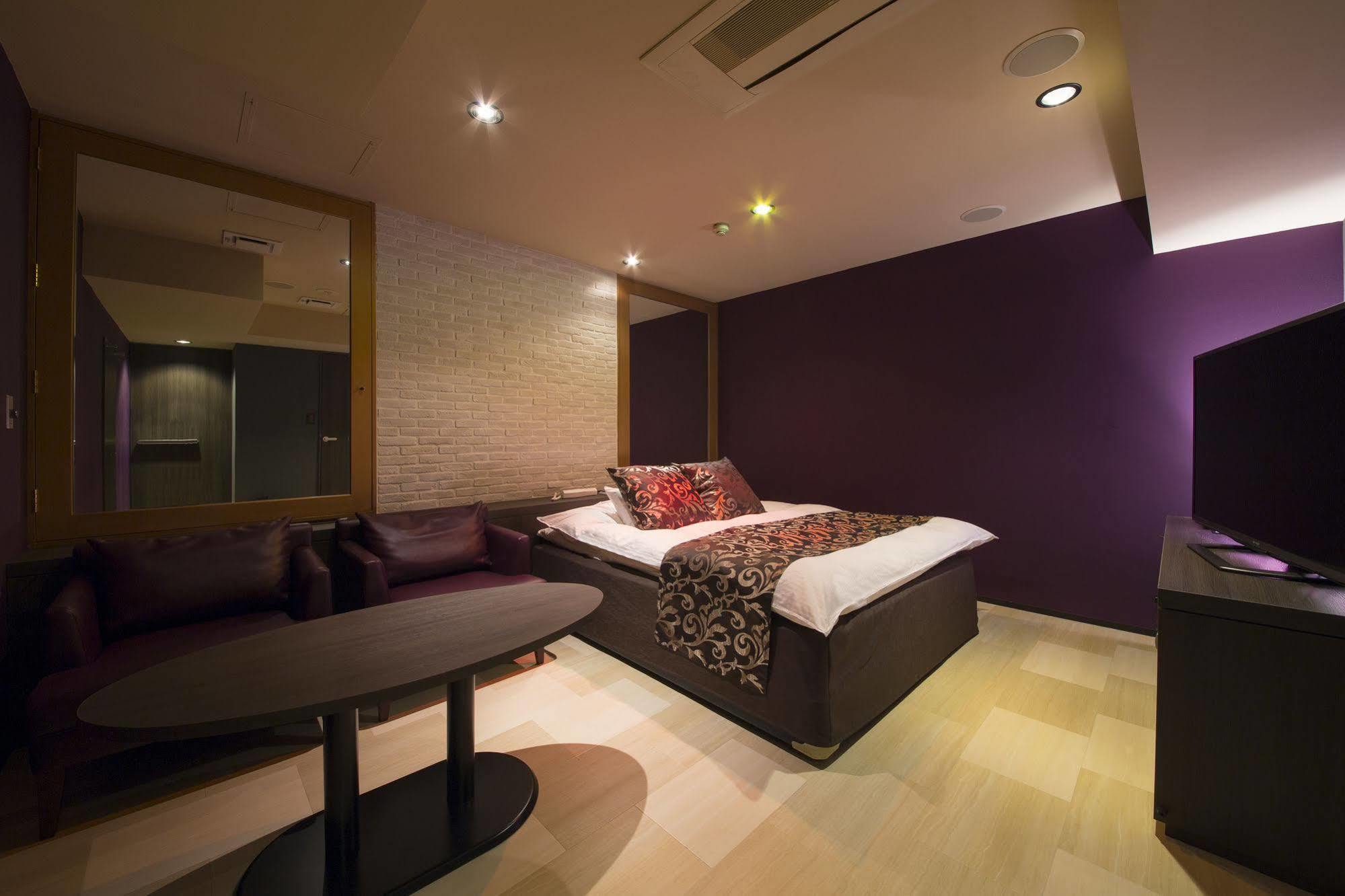 Hotel Beni East (Adults Only) Osaka Dış mekan fotoğraf