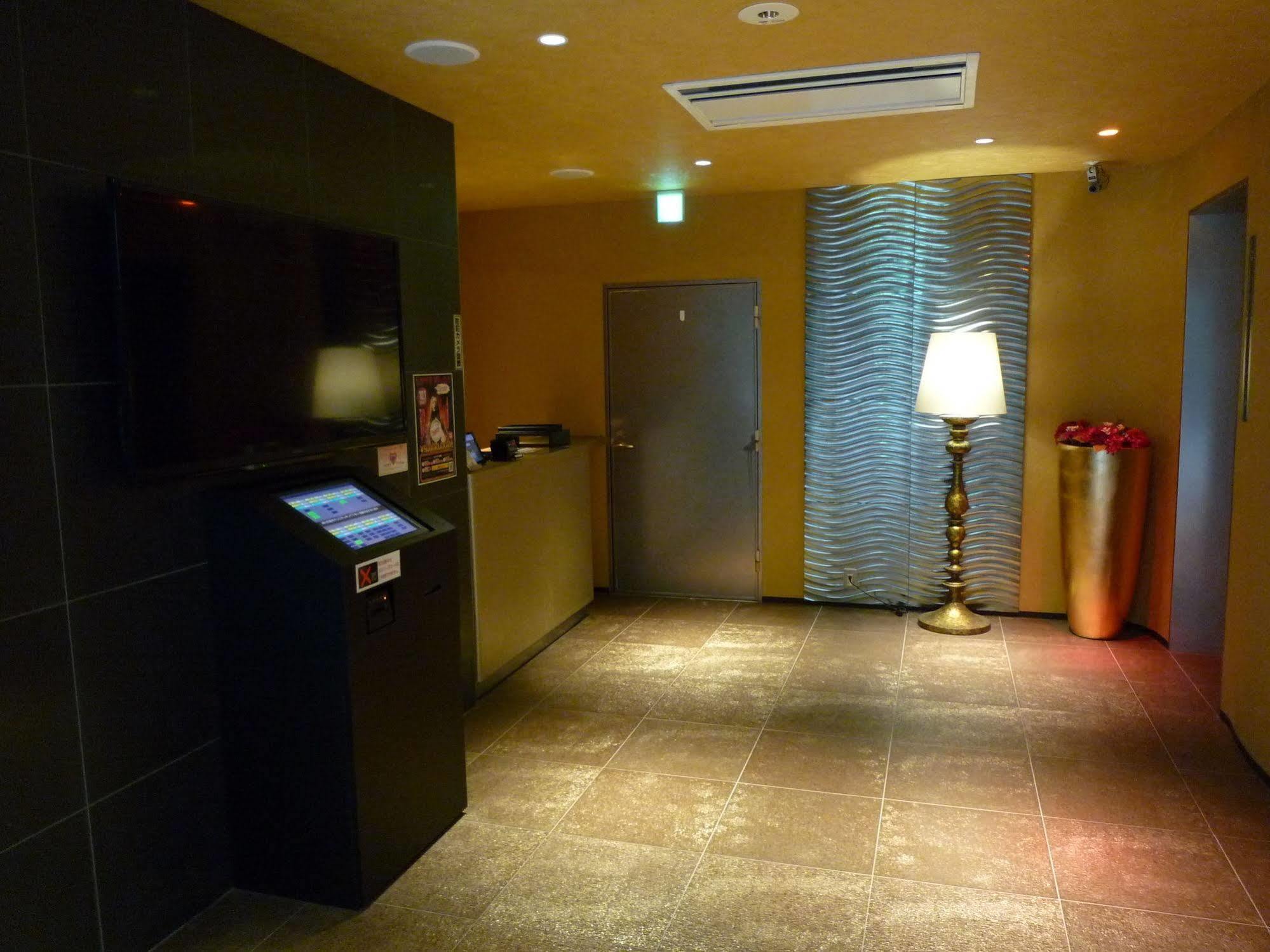 Hotel Beni East (Adults Only) Osaka Dış mekan fotoğraf